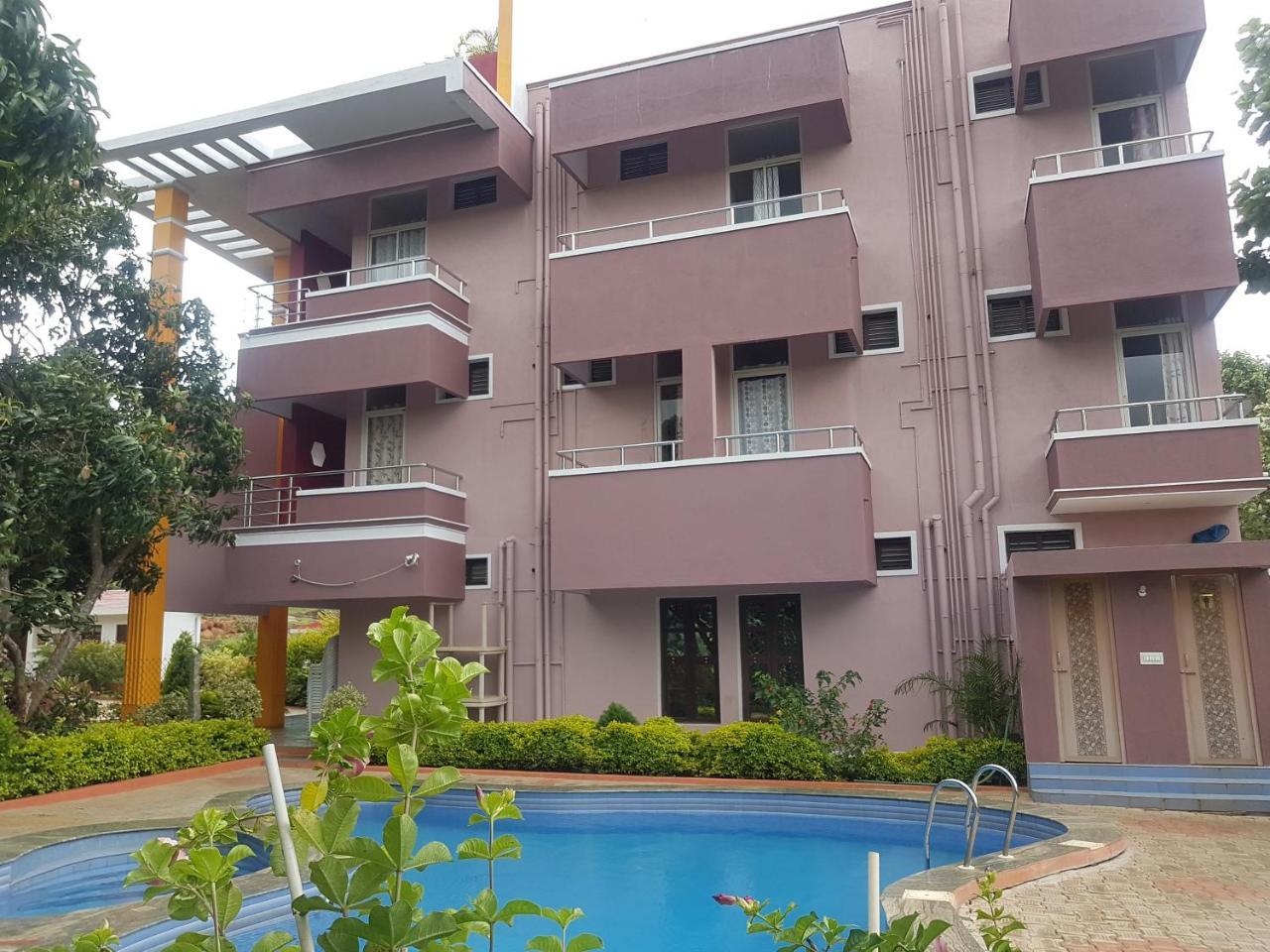 ילאגירי Dolphin Resort מראה חיצוני תמונה
