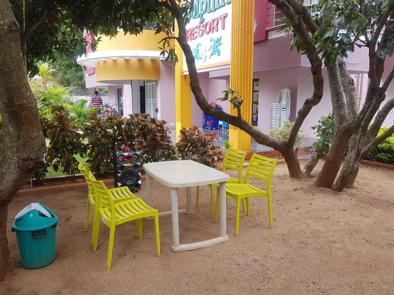ילאגירי Dolphin Resort מראה חיצוני תמונה
