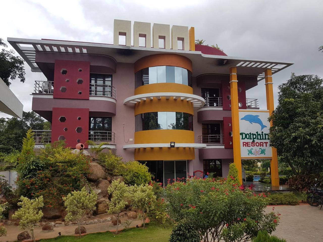 ילאגירי Dolphin Resort מראה חיצוני תמונה