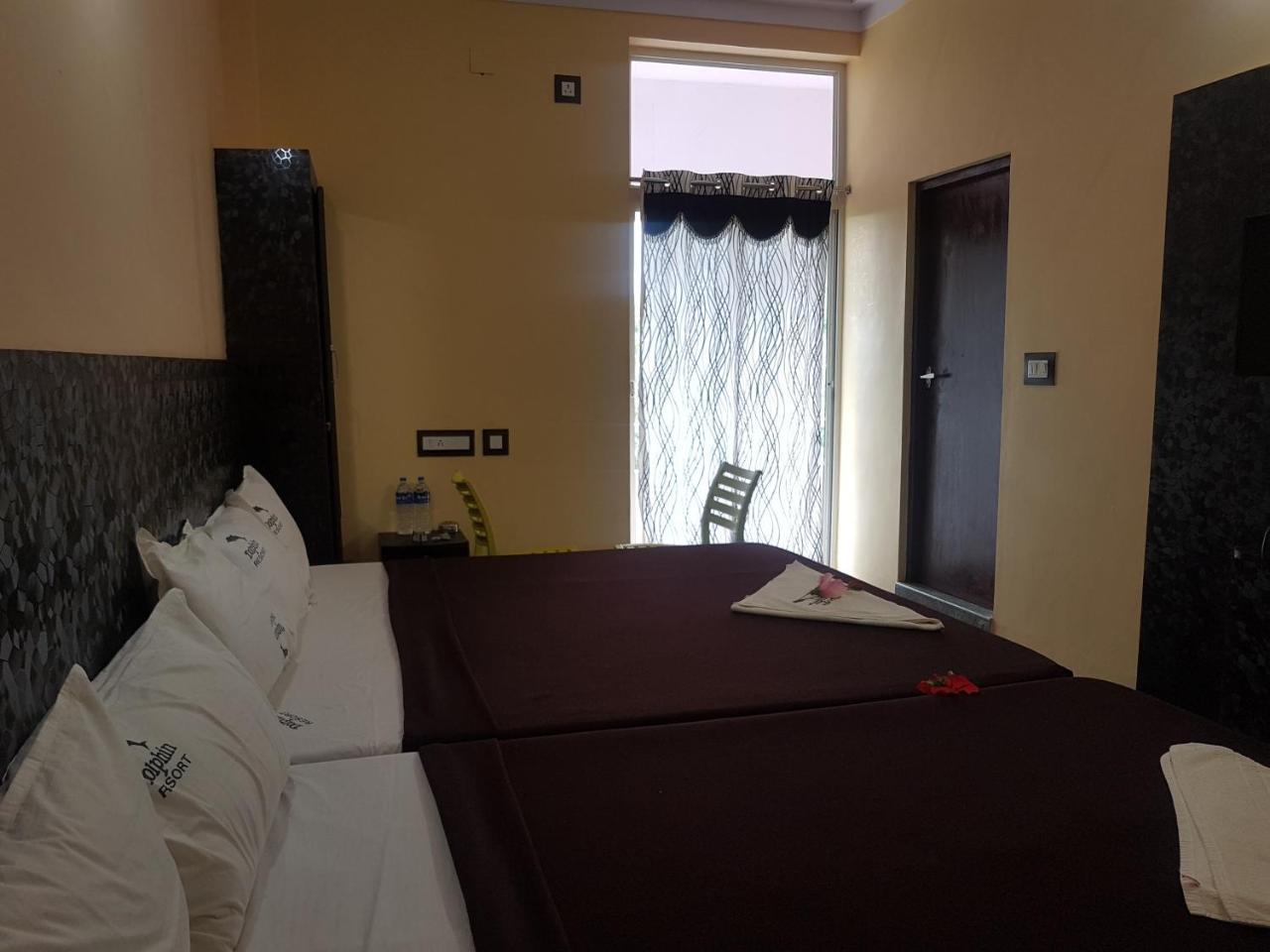 ילאגירי Dolphin Resort מראה חיצוני תמונה